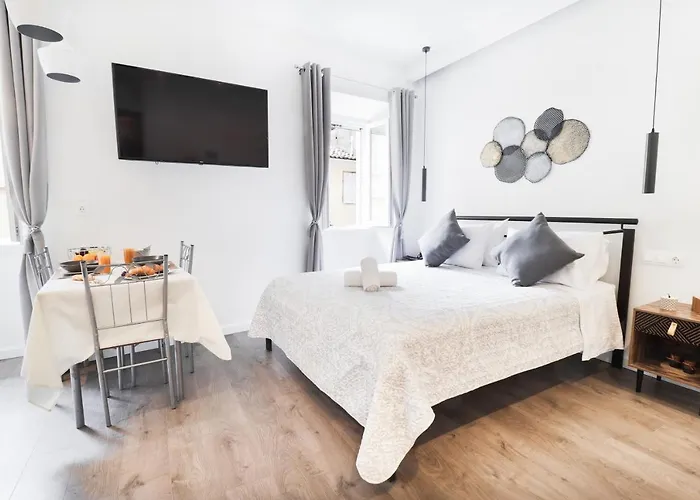 Saint's View * Corfu (city)