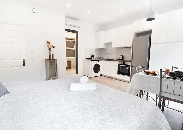 Saint's View Corfu (city)